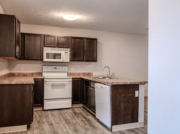 8023 Green Meadow Ct APT J, Jenison, MI 49428