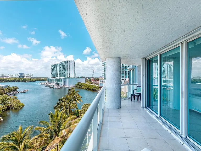 16500 Collins Ave #655 — Photo 27
