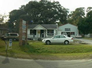 5 Tower Dr, Savannah, GA 31405