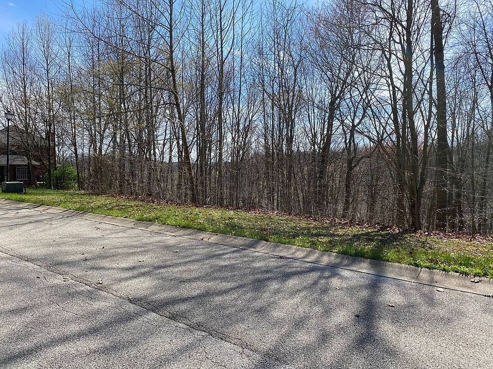 2nd image of 5 Jamestown Rd