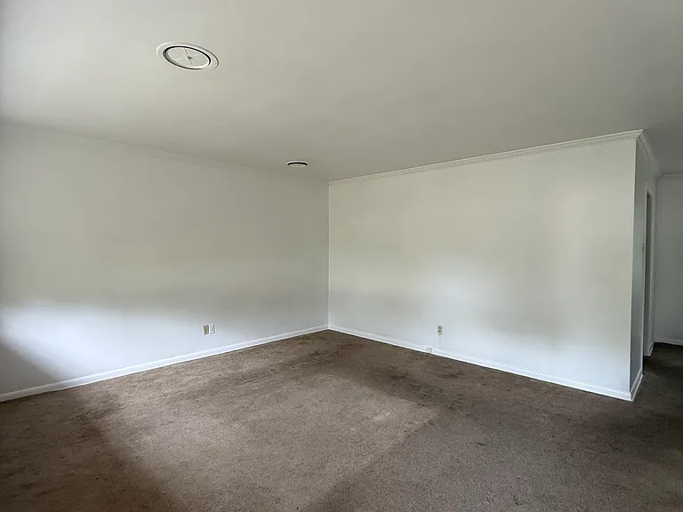 1644 S White Station Rd — Photo 1