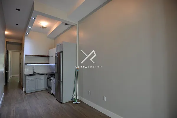 Rented by Yaffa Realty LLC | media 11