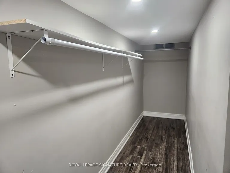 6 Venue Rd #BASEMENT — Photo 20