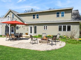 34437 Bassett Rd, Burlington, WI 53105