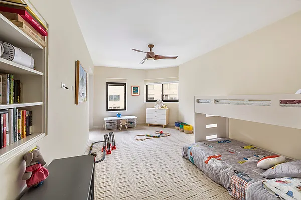 Sold by Compass | media 21