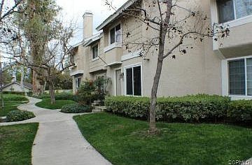 2nd image of 30 Hollowglen Unit 21