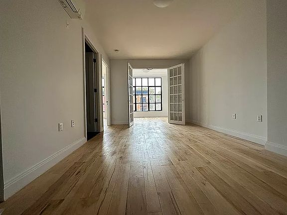 3rd image of 564 Saint Johns Pl Unit 301