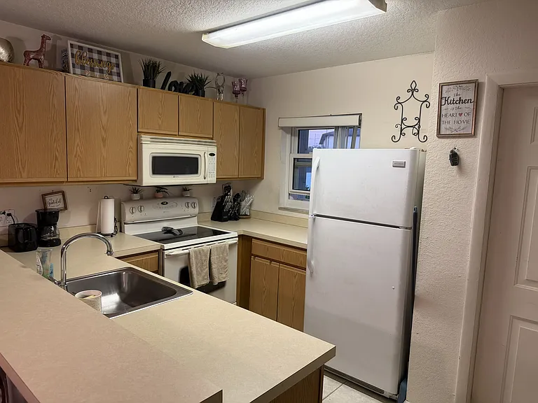 25050 Sandhill Blvd #7A2 — Photo 4