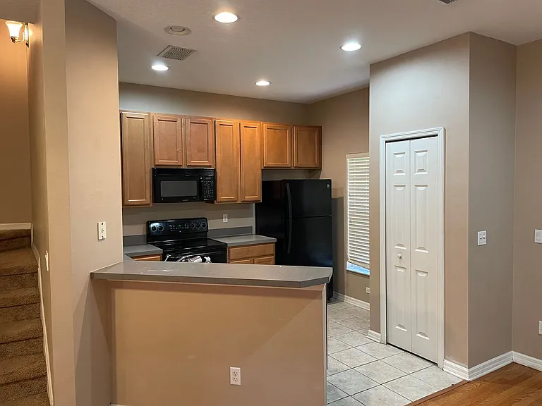 7734 Clubdale Loop — Photo 6