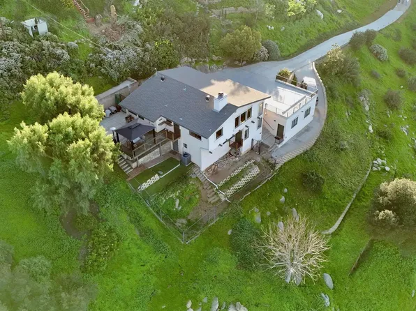 1216 Merritt Dr, El Cajon, CA 92020