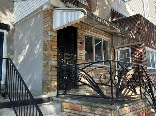 2718 S 11th St, Philadelphia, PA 19148