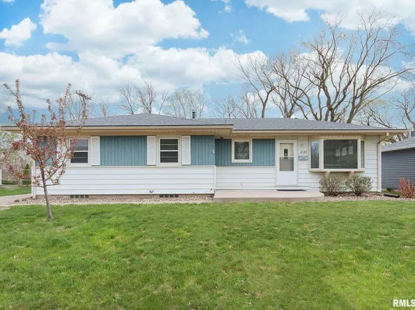 221 12th Ave W, Milan, IL 61264