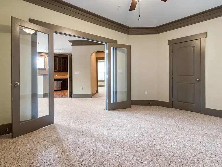 Oberlin Court Apartments — Photo 36