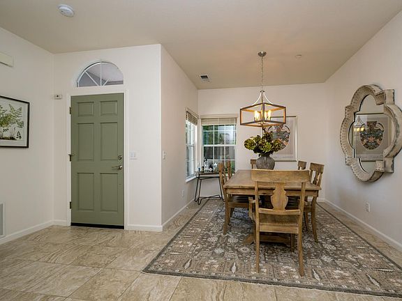4th image of 836 Peggy Lee Court