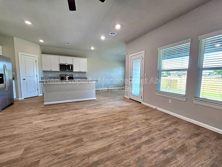 7505 N 155th East Ave — Photo 12
