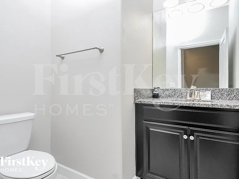 9823 Ivory Dr — Photo 15