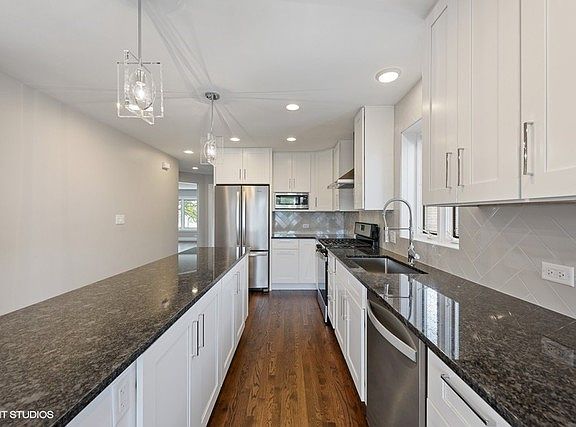 3rd image of 4746 N Odell Ave