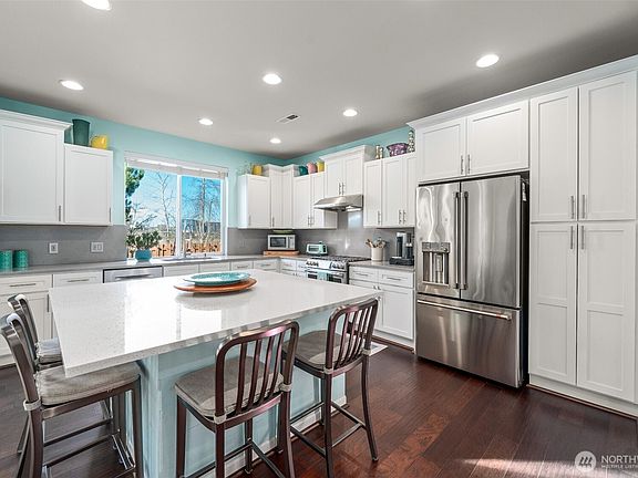 5th image of 4309 30th Drive SE