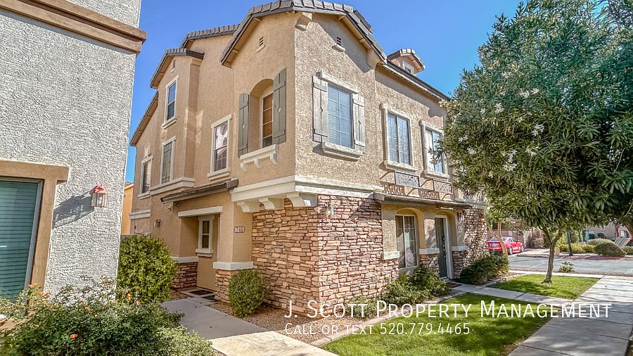 1st image of 746 N Laguna Dr