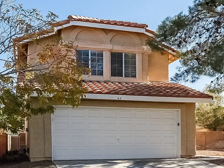 60 Fantasia Ln — Photo 2