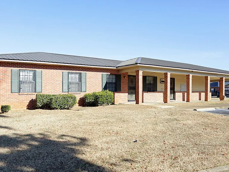 103 Pecan Ln #103 — Photo 3