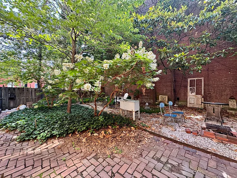 1008-1010 Allen Ave — Photo 19