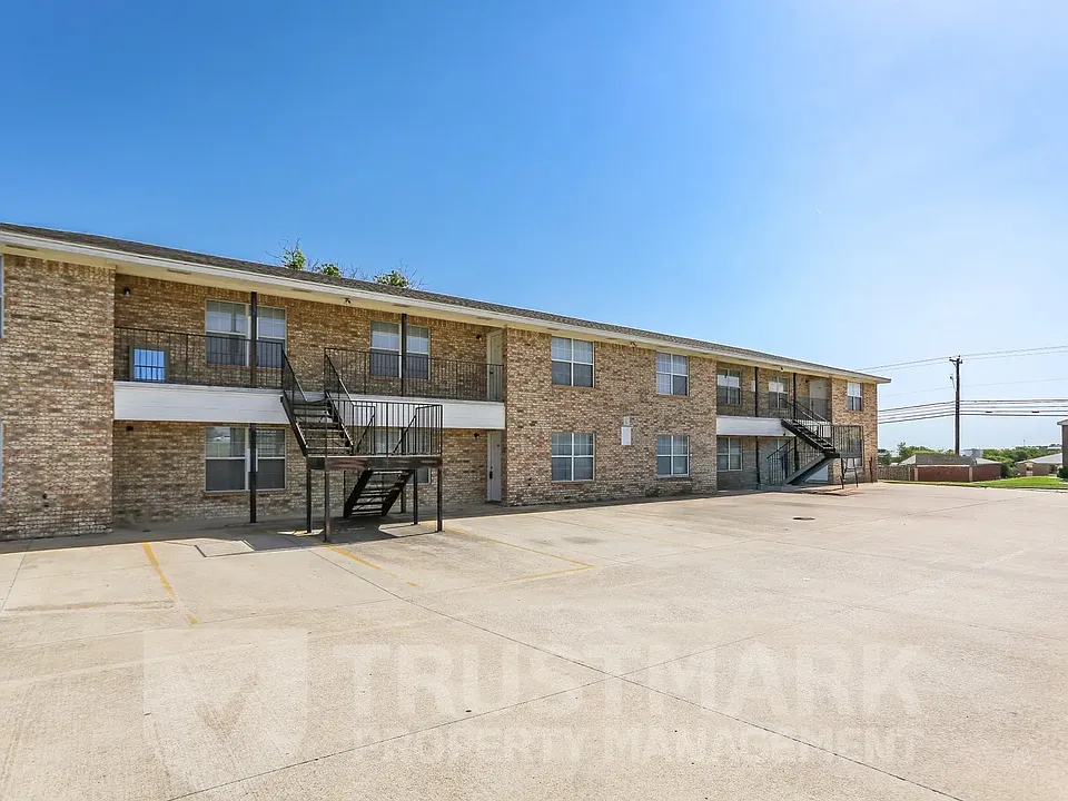 700 S Amy Ln #103