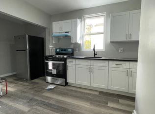 116 Bostwick Ave #4, Jersey City, NJ 07305