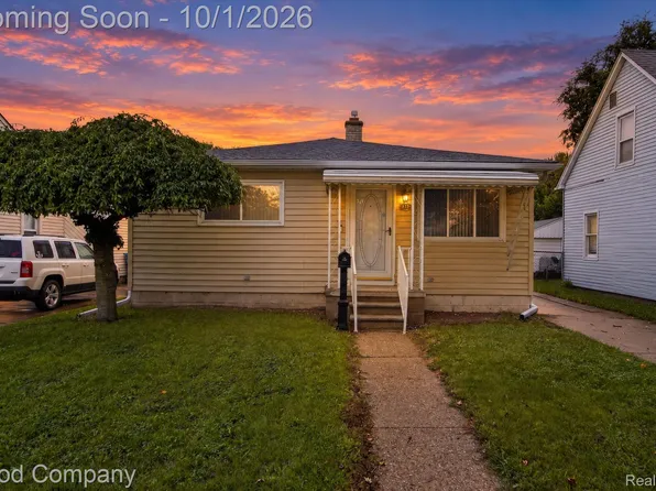 4176 Kingston St, Dearborn Heights, MI 48125