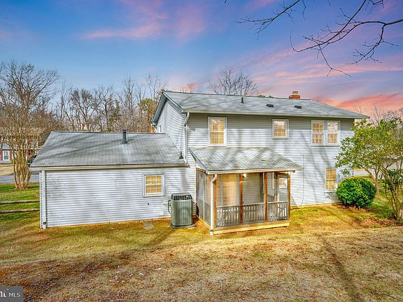 4th image of 3316 Waverly Dr