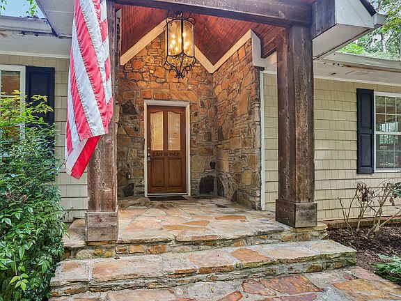 5th image of 3859 Peachtree Dunwoody