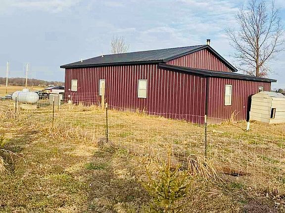 3rd image of 4792 N County Road 850 E