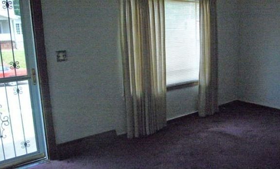 4th image of 276 E Arch St