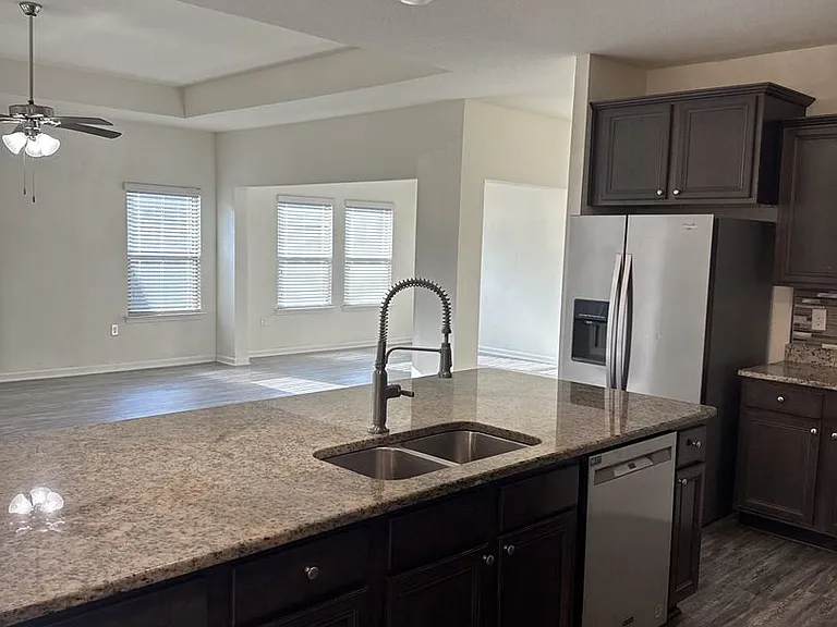 316 Merlin Ct — Photo 17