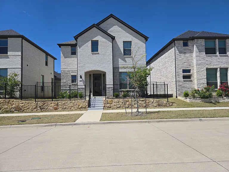 11433 Four Roses Trl — Photo 2