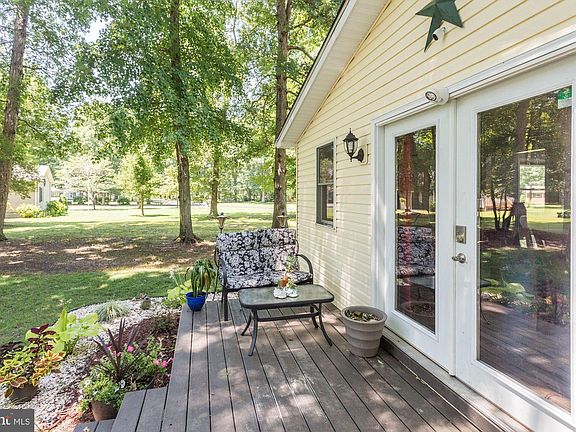 3rd image of 3309 Woodland Acres