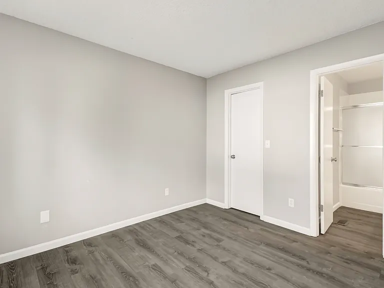 2462 E Willamette Ave — Photo 11