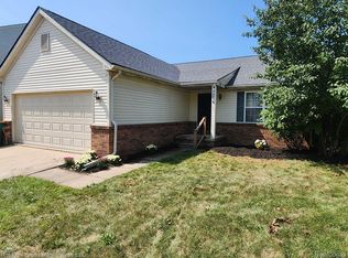 7256 Maplelawn Dr, Ypsilanti, MI