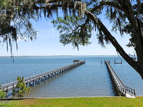 2nd image of 121 Alston Rd