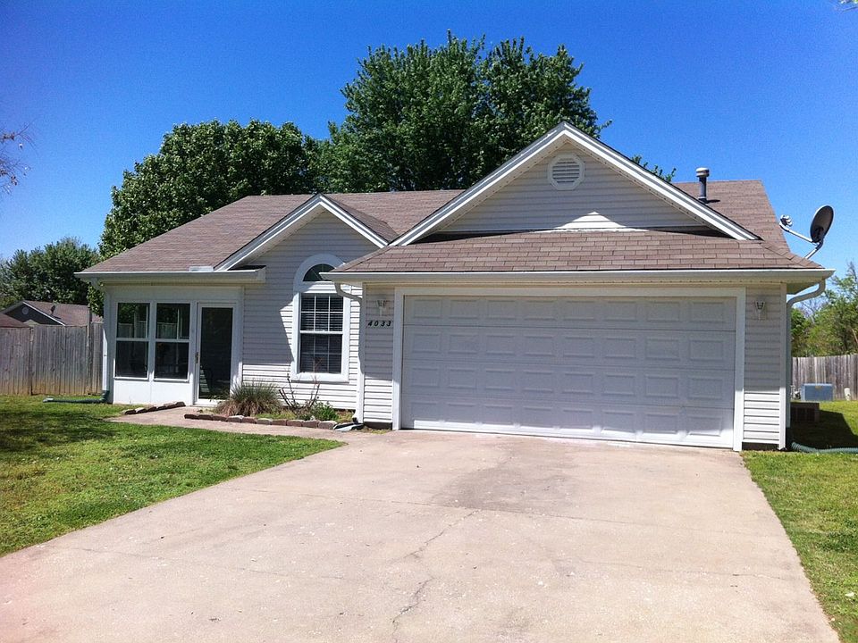 1st image of 4033 N Cambray Dr