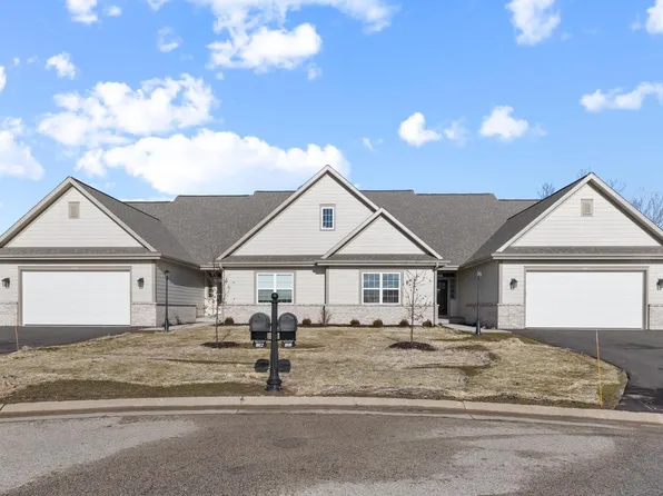 1832 Cedar Ridge DRIVE #223-2, Slinger, WI 53086