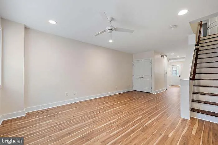 2225 S Rosewood St — Photo 7