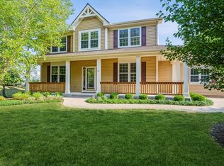 7051 Bentley Dr, Gurnee, IL 60031