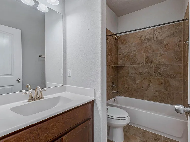 3811 Springcrest — Photo 18