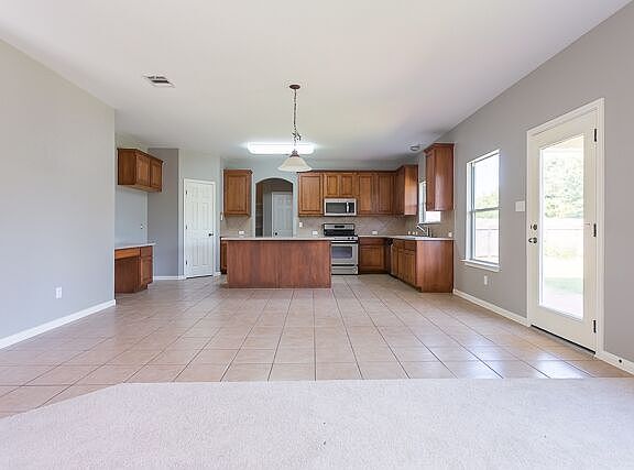 5th image of 3309 Taylor Falls Dr