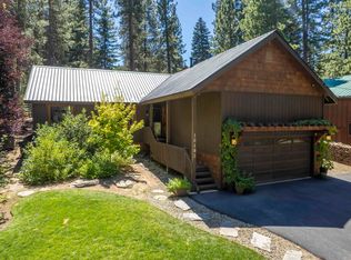 10493 Iris Rd, Truckee, CA 96161