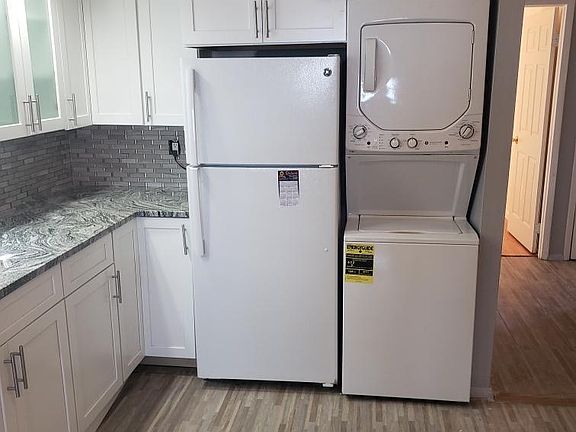 3rd image of 24 Littlefield Ave #1B