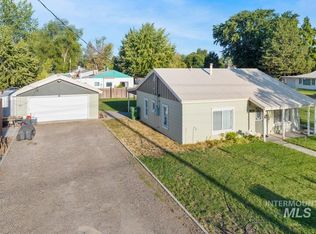 1904 N Allen Ave, Fruitland, ID 83619