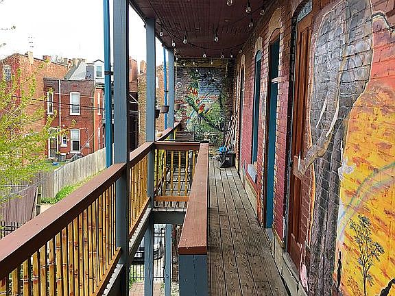 2nd image of 1424-1428 Benton St