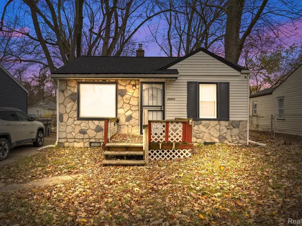 25944 Dartmouth St, Inkster, MI 48141